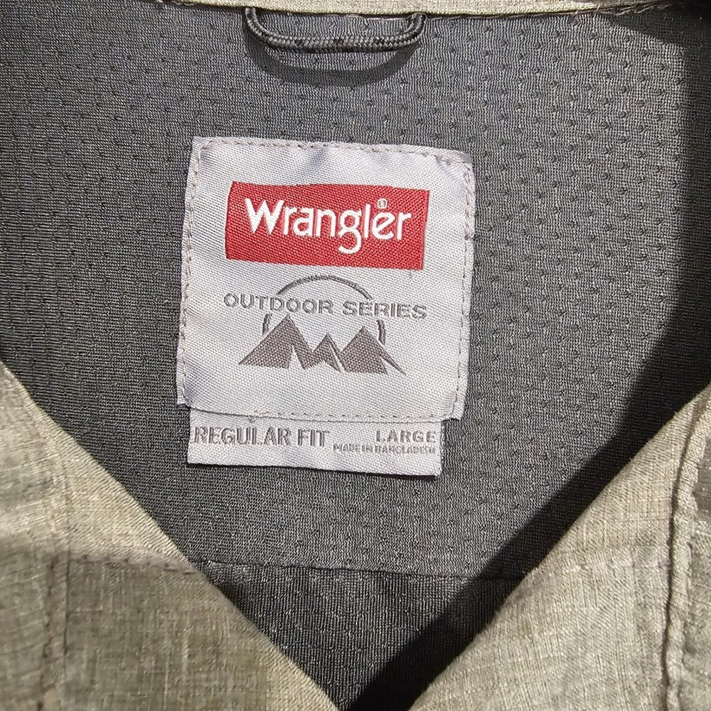 Wrangler‎ Outdoor Series Shirt Mens Large Button Up Roll Tab Long Sleeve - Picture 2 of 8